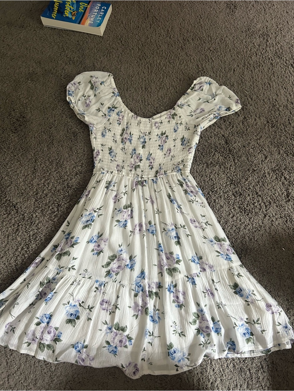 Hollister White Floral Puff-Sleeve Sundress